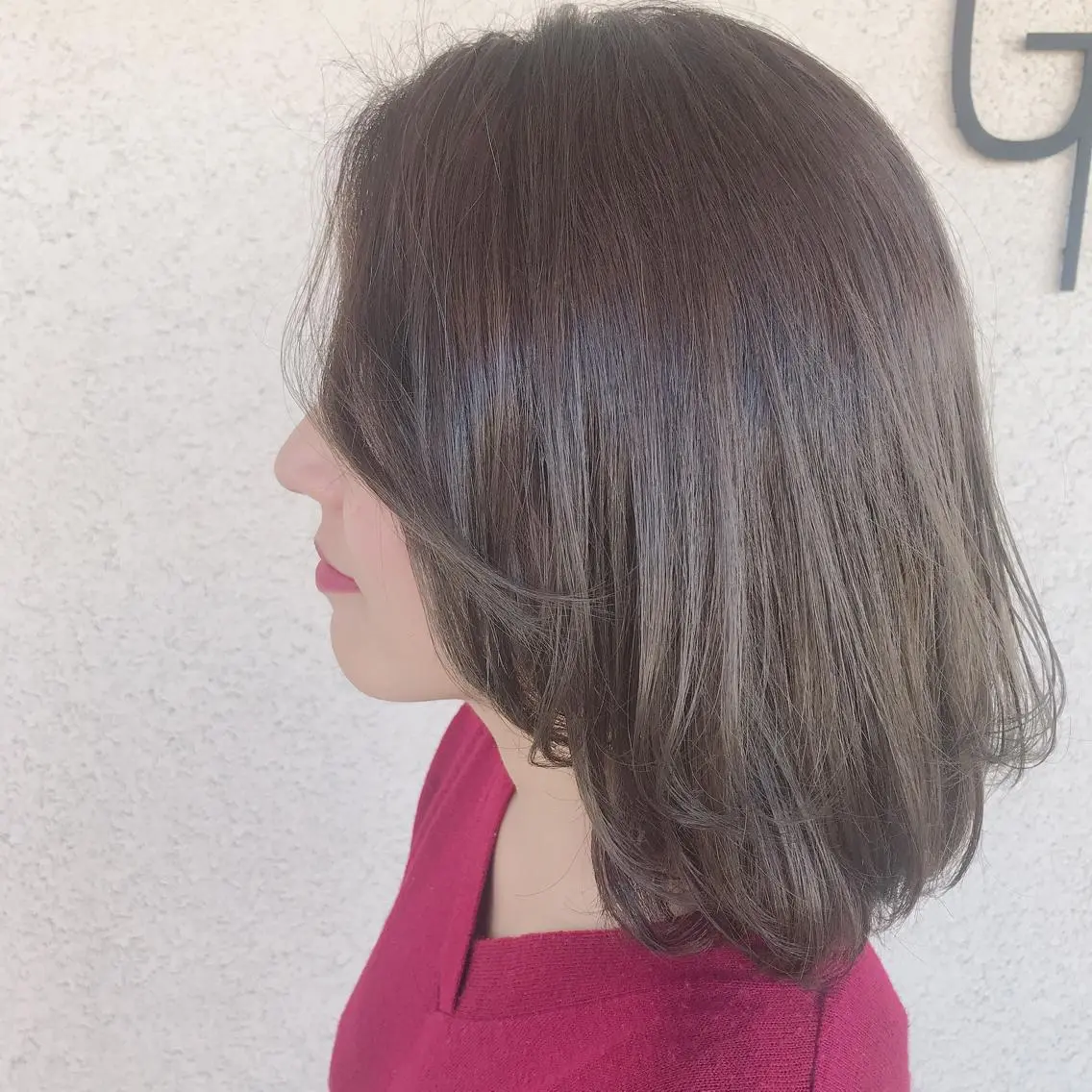 カラー 西尾 優希のヘアスタイル