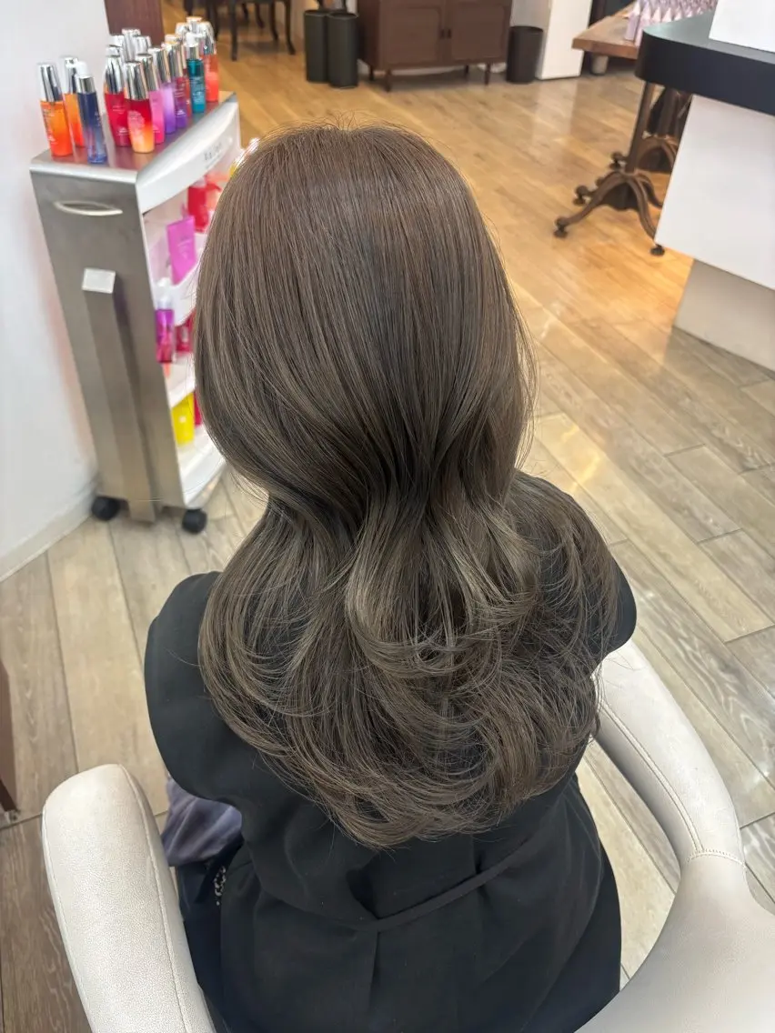 ロング カット トリートメント さとう さくらのヘアスタイル