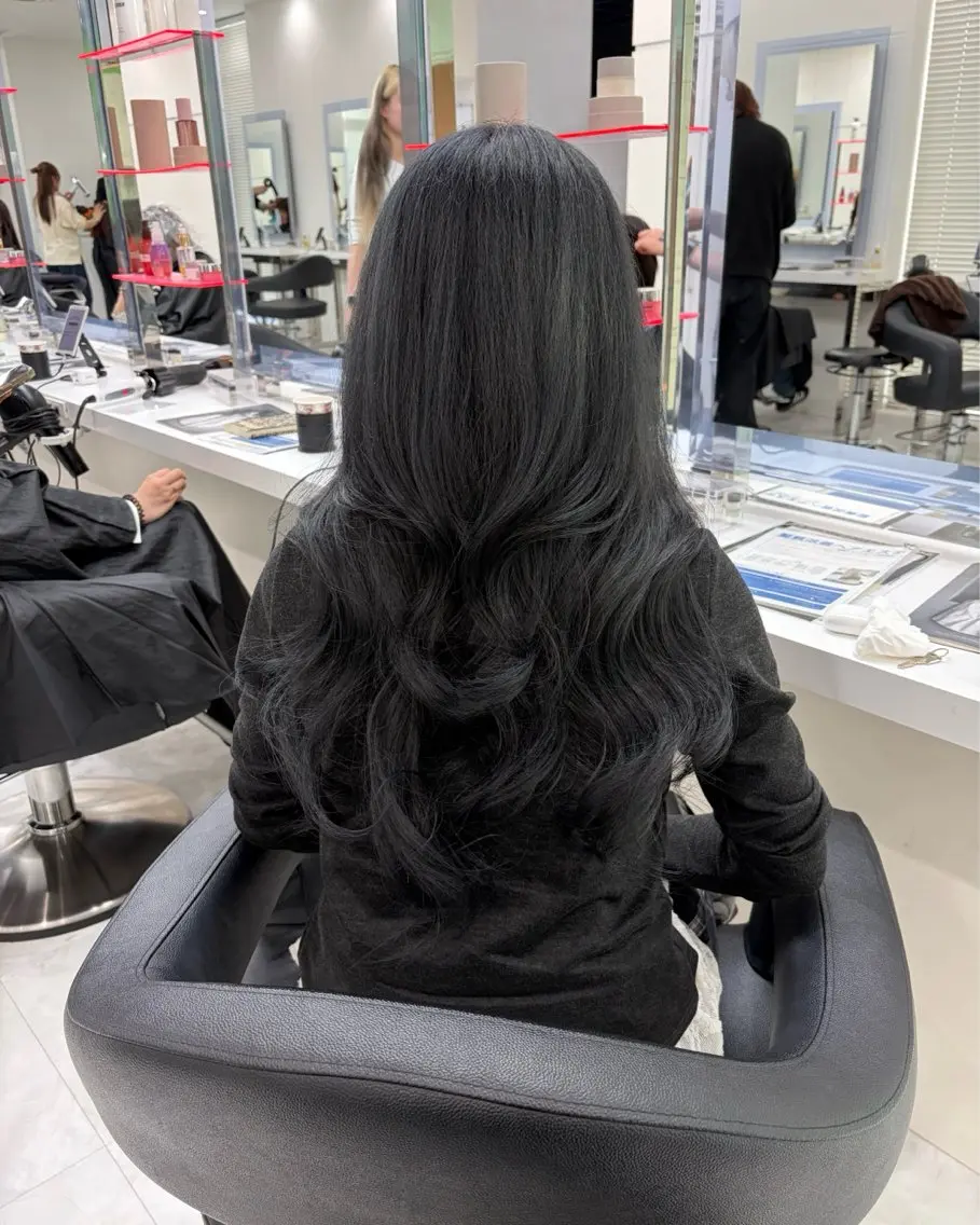 ロング カラー ヘアカラー トリートメント 佐藤 笑瑠のヘアスタイル