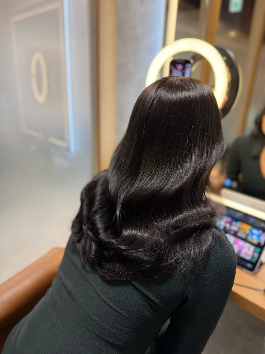 ロング カラー ヘアアレンジ カット ヘアカラー トリートメント ヘアセット レイヤー×透明感カラ ーHAYATOのヘアスタイル