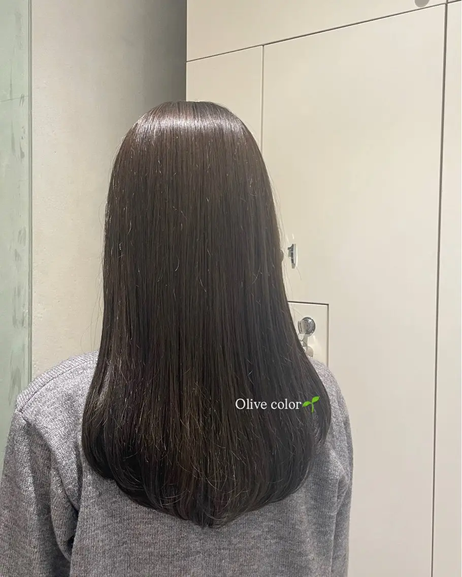 ロング カラー オリーブカラー ヘアカラー トリートメント たかはし ゆうなのヘアスタイル