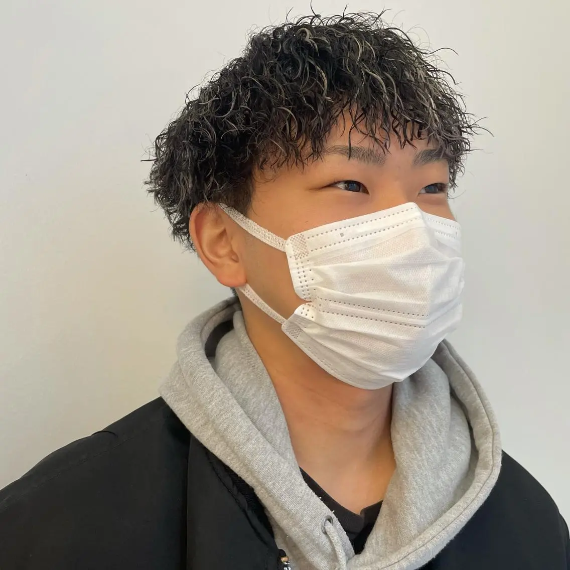 ショート カラー パーマ メンズ 🔥メンズカラー🔥 セヤシュウヘイのヘアスタイル