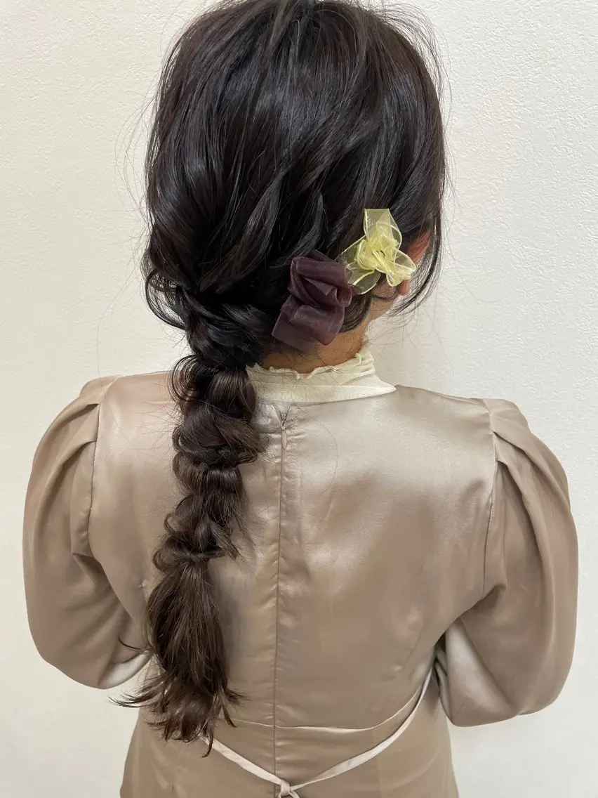 ヘアアレンジ 色落ちまで可愛い🩷 透明感🩵安江理緒のヘアスタイル
