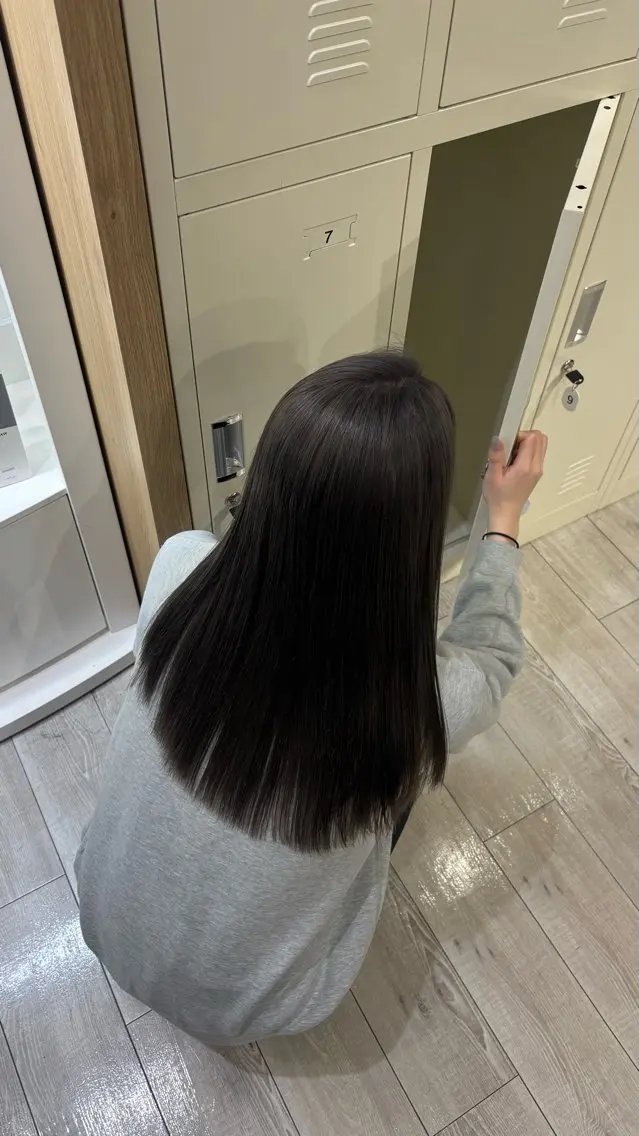 ロング カラー 飯田 優希のヘアスタイル