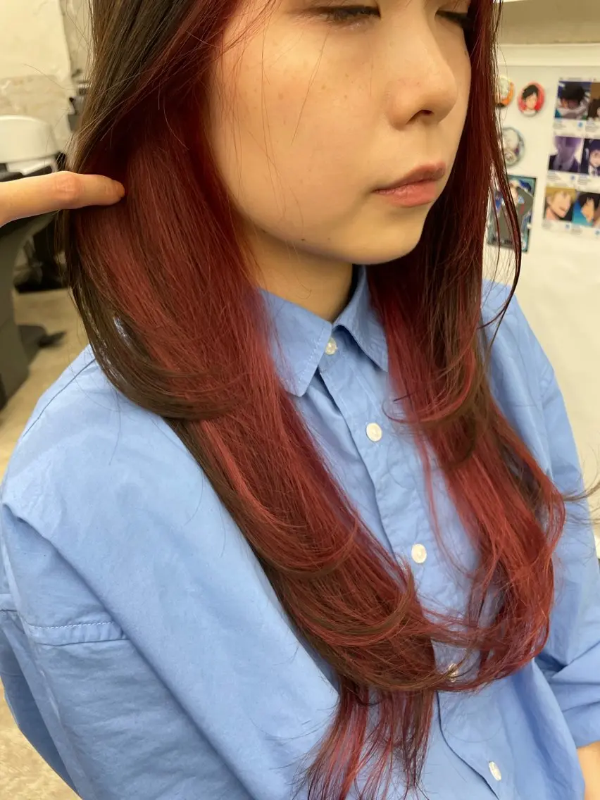 ミディアム カラー インナーカラー 推し ブリーチ  髪質改善のヘアスタイル