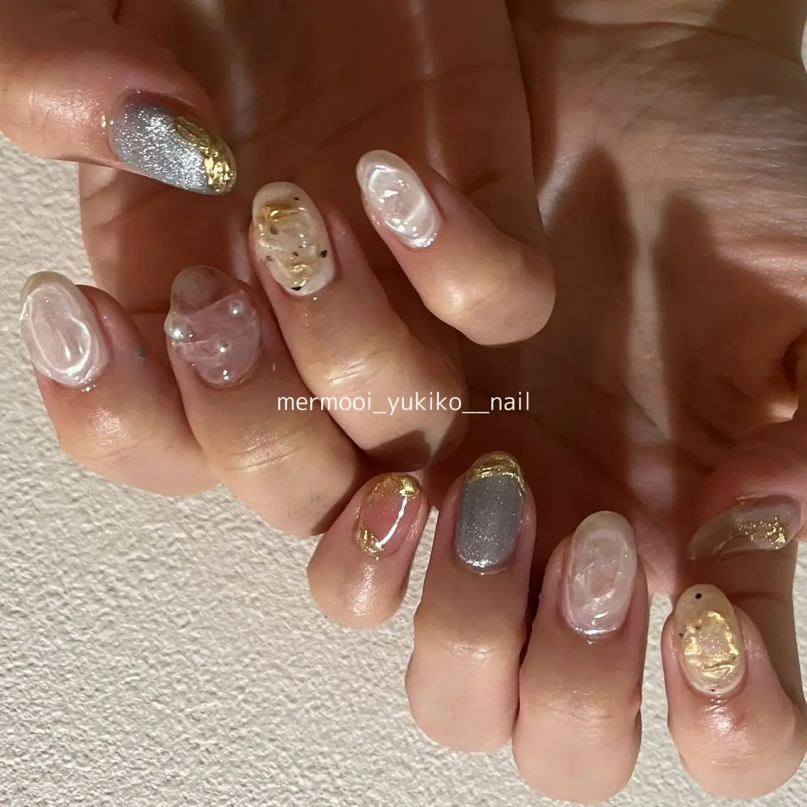 ネイル マグネットネイル ミラーネイル ニュアンスネイル ぷっくりネイル mermooi nailのネイルデザイン