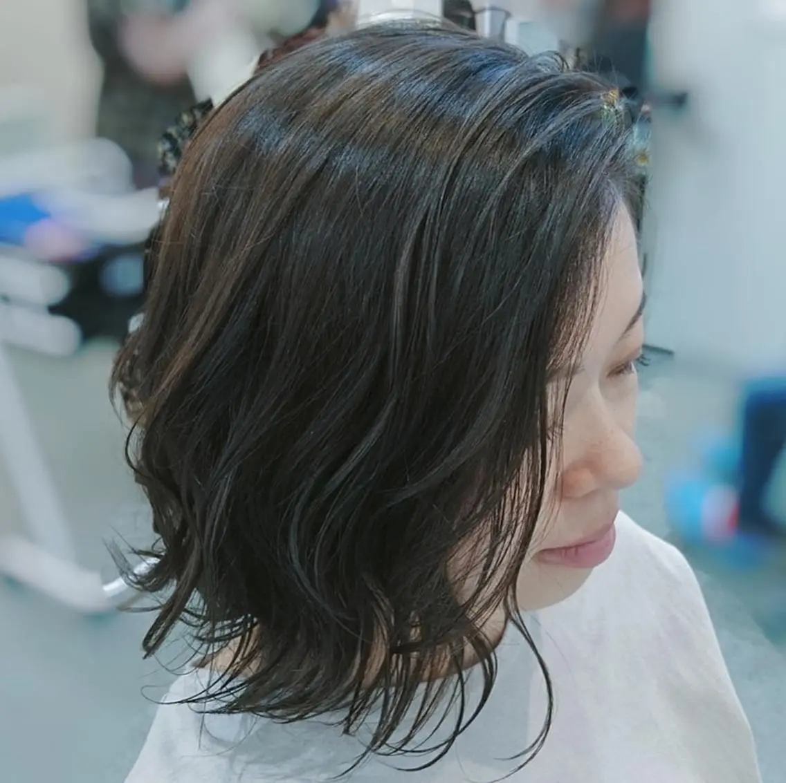 ミディアム ambellir島村 久恵のヘアスタイル