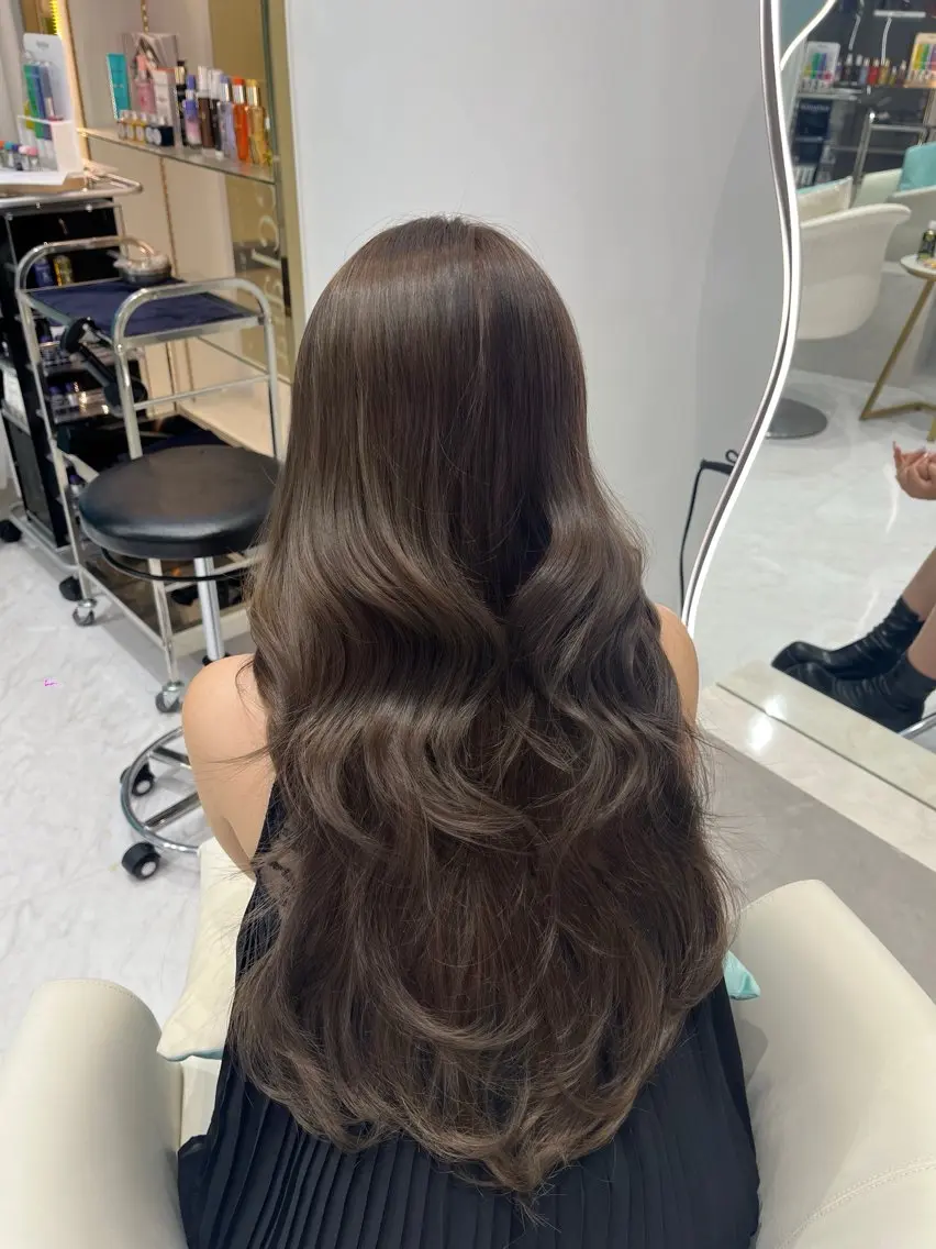 【セミロング・ロング限定🎀】カット+カラー+リペアトリートメント🩵の写真