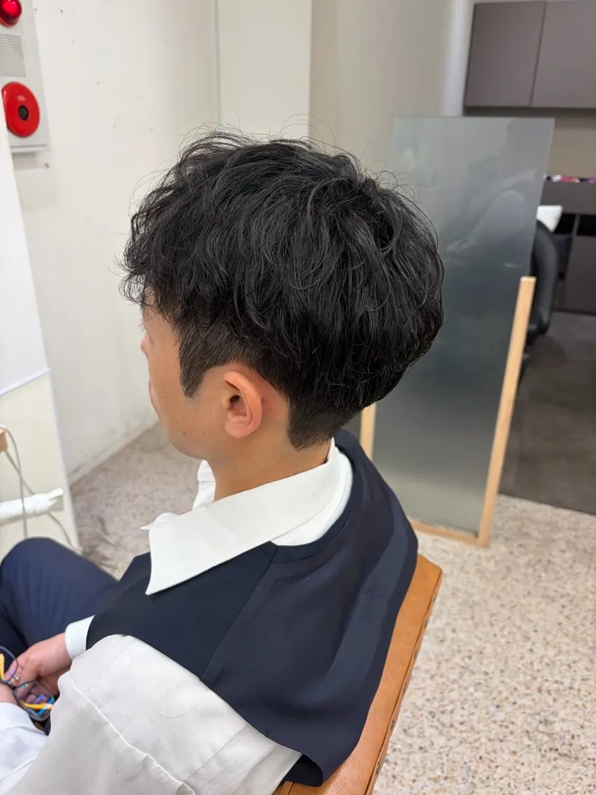 パーマ メンズ カット パーマ ユニカバイミリー MISAKI🫧のヘアスタイル