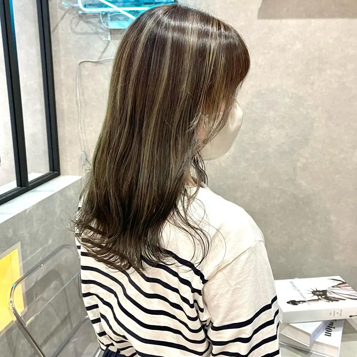 セミロング カラー カット ヘアカラー トリートメント 一ノ瀬 暁のヘアスタイル