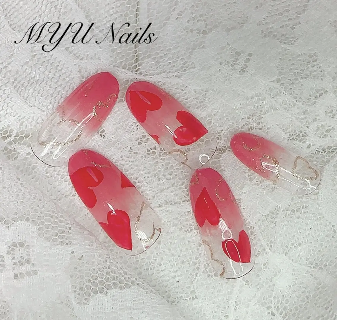 ネイル ジェルネイル ハート バレンタイン ニュアンスネイル🌈 MYU Nailsのネイルデザイン