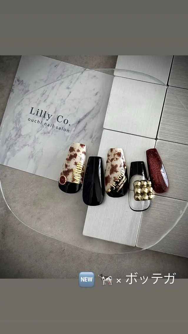 ネイル フラッシュネイル ハンドネイル ハンドケア Lilly Co.のネイルデザイン