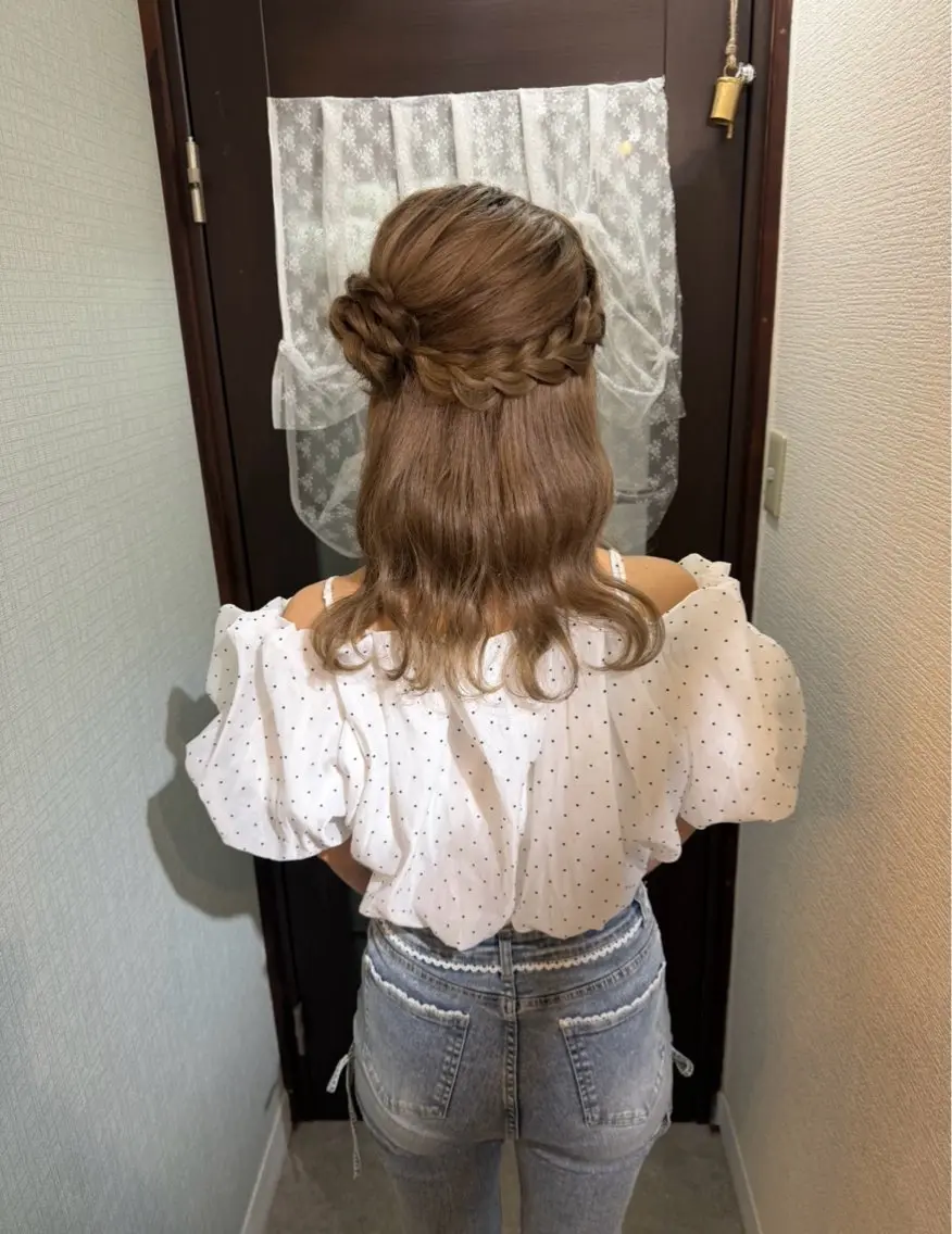 ミディアム ヘアアレンジ ココシャル miranoのヘアスタイル