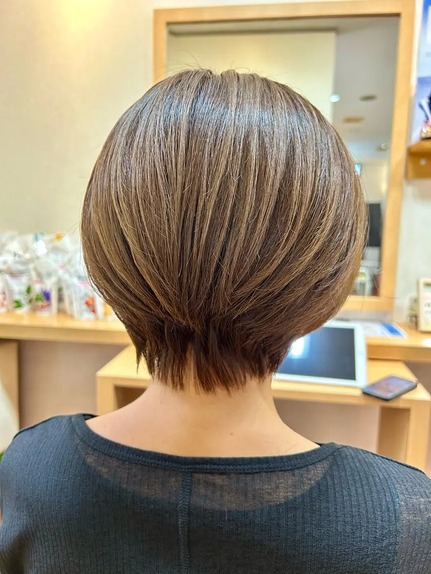 ショート カラー ショートボブ アッシュ ボブ ショートヘア カット ヘアカラー トリートメント 柴田 いずみのヘアスタイル