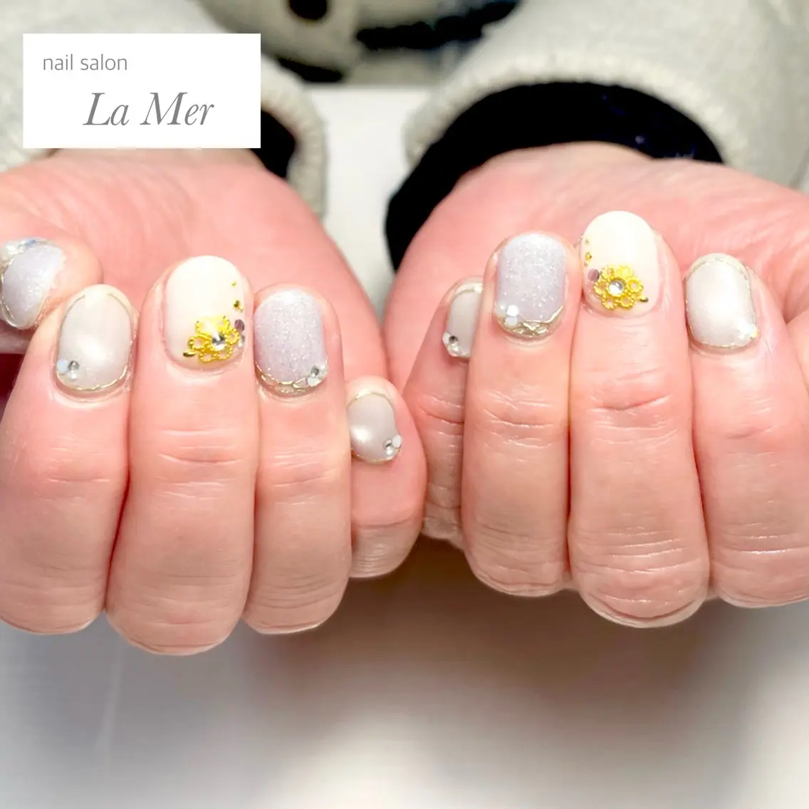 ネイル フラワーネイル ゴールド キラキラネイル マグネットネイル ビー玉ネイル nailsalon La Merのネイルデザイン