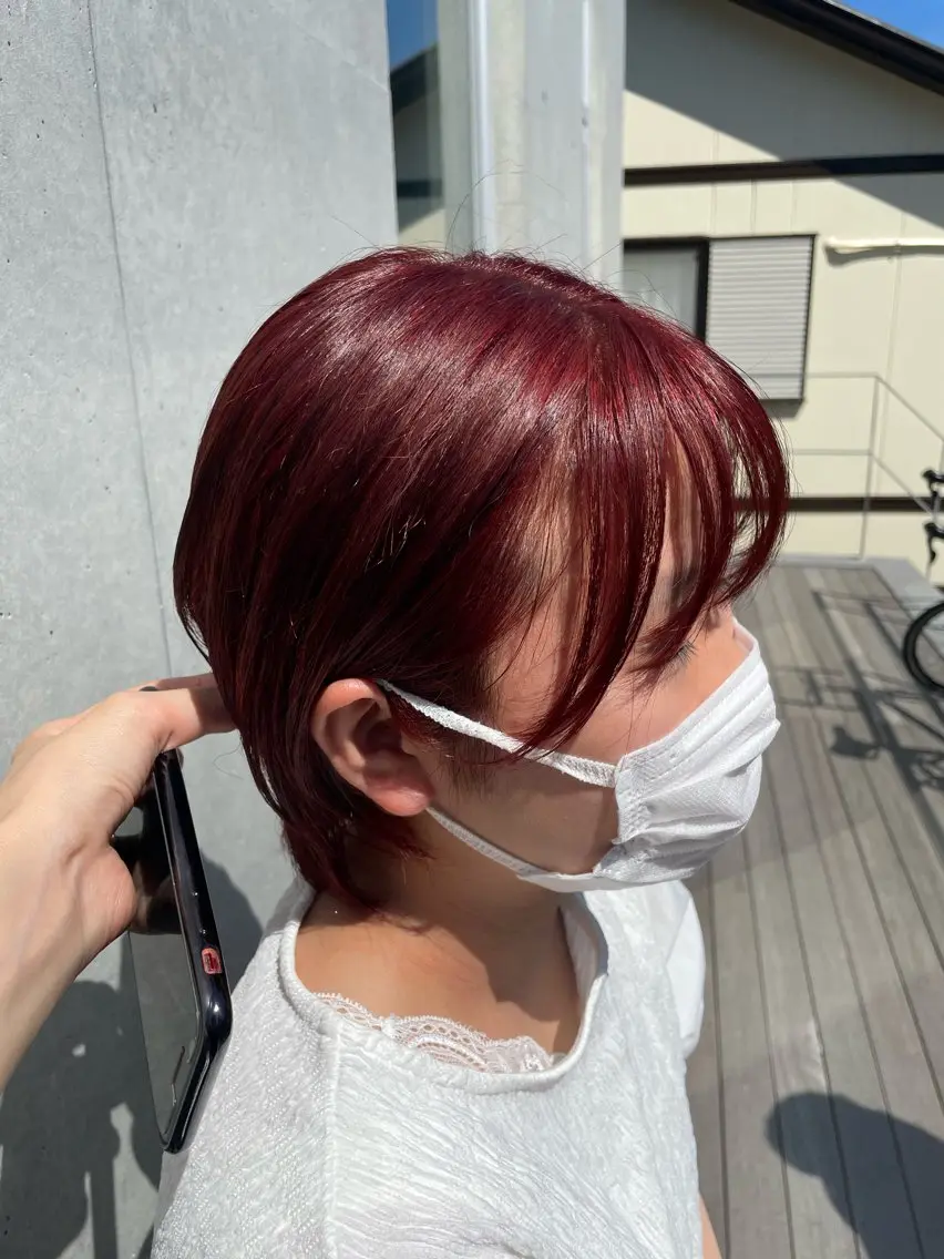 ミディアム カラー インナーカラー 推し ブリーチ 髪質改善のヘアスタイル