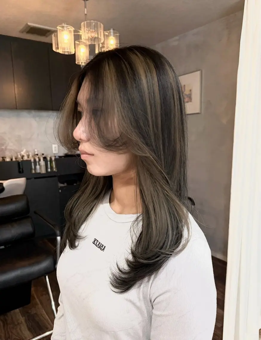セミロング ヘアカラー 木村 心海☆明石のヘアスタイル
