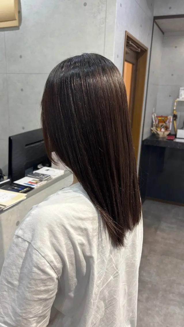 ミディアム ショートボブ ボブ ハイライト 髪質改善 レイヤーカット トリートメント REVE 美容室のヘアスタイル