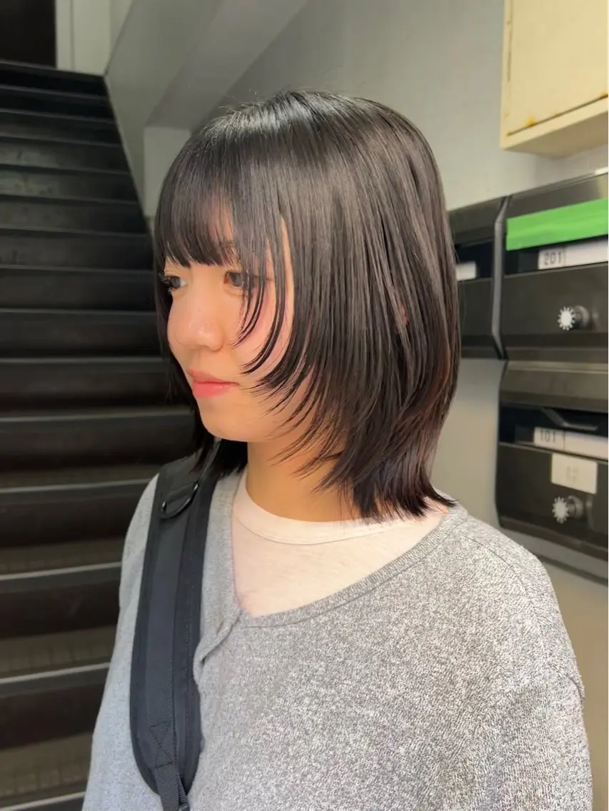 ミディアム カット トリートメント レイヤー/艶髪カラー 🐈‍⬛hiyokaのヘアスタイル