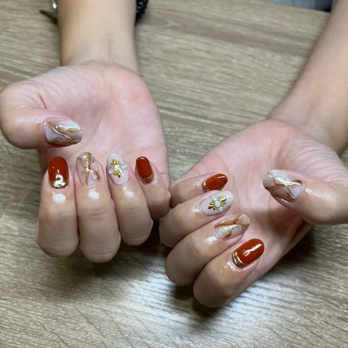 ネイル REMIA 🤍 NAKANEのネイルデザイン