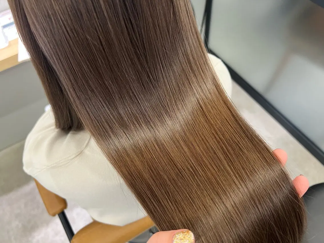 ロング トリートメント 檜谷 晴　顔周りカットのヘアスタイル