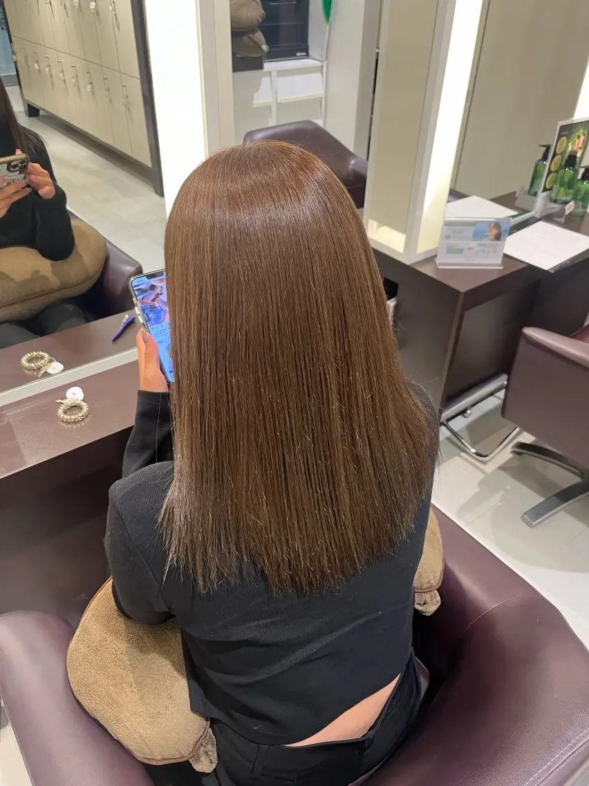 セミロング カラー ヘアカラー CHIE🪐 《チエ》のヘアスタイル