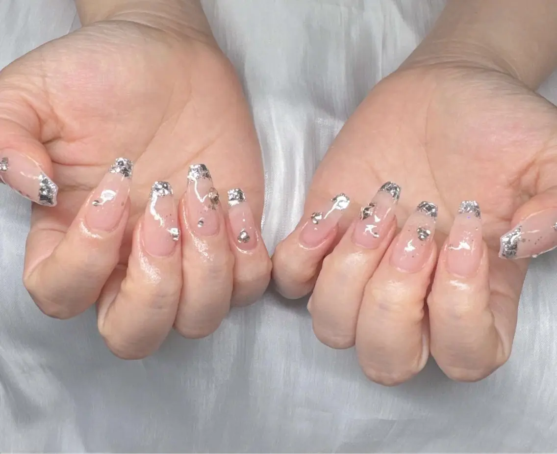 ネイル 長さ出し グラデーション 卒業式 キラキラネイル マグネットネイル ハンドネイル Lee Nailsのネイルデザイン