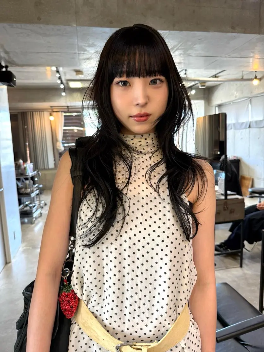 ロング レイヤーカット ロング カット 縮毛矯正 レイヤーカット\ウル フ　chinatsuのヘアスタイル