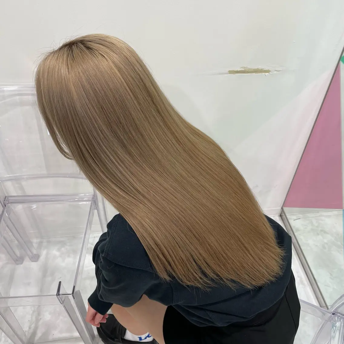 ロング ヘアカラー 艶髪ハイトーンカラー 渋谷🎀ririkaのヘアスタイル