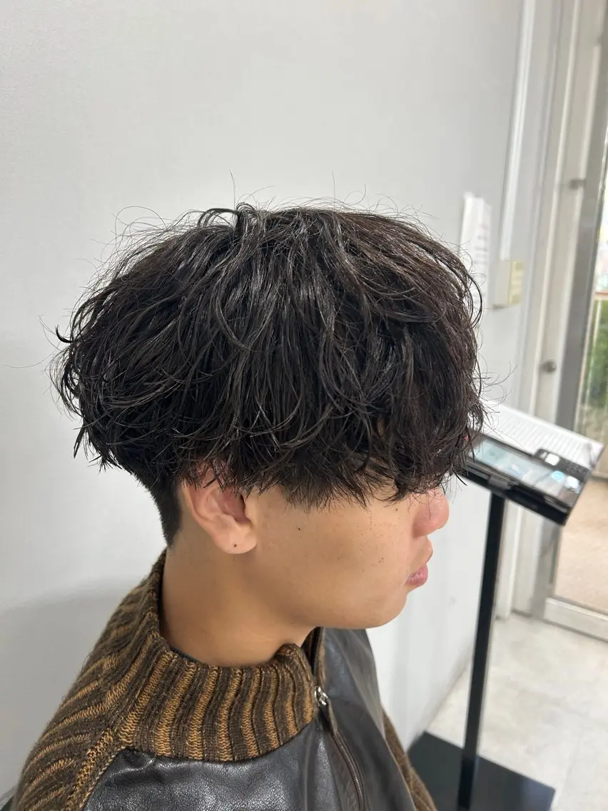 パーマ メンズ カット パーマ トリートメント ヘッドスパ ヘアセット カズキ🌼曲がる 縮毛矯正のヘアスタイル