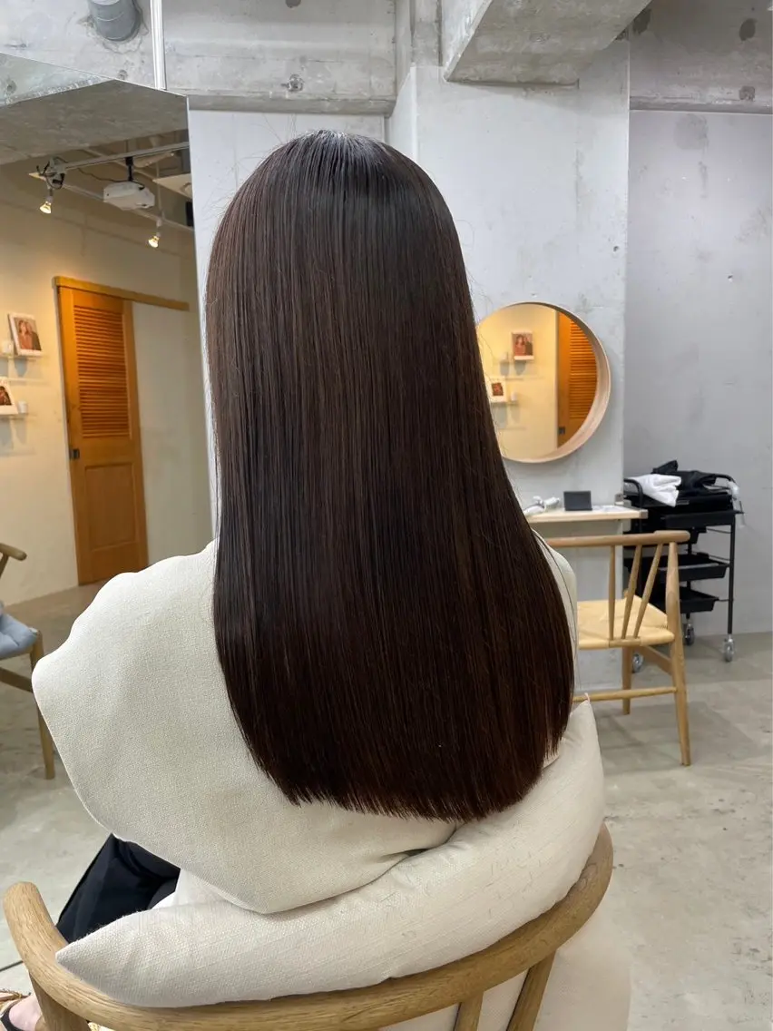 ロング 縮毛矯正 aoi🍥 / 大阪美容室のヘアスタイル