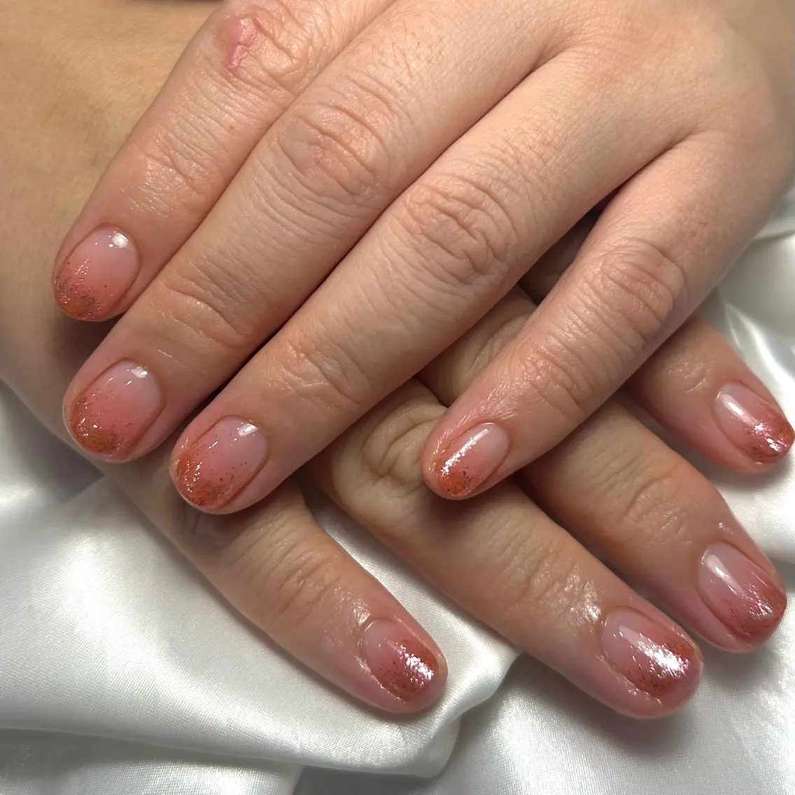 ネイル ハロウィン オフィスネイル オレンジ ピンク Ray nail natsu🎀のネイルデザイン