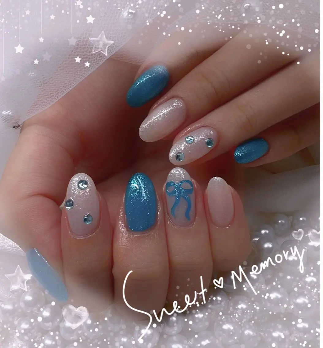 ネイル チークネイル フレンチネイル ガーリー ガラスフレンチ グラデーション ハンドネイル Chill Nailsalonのネイルデザイン