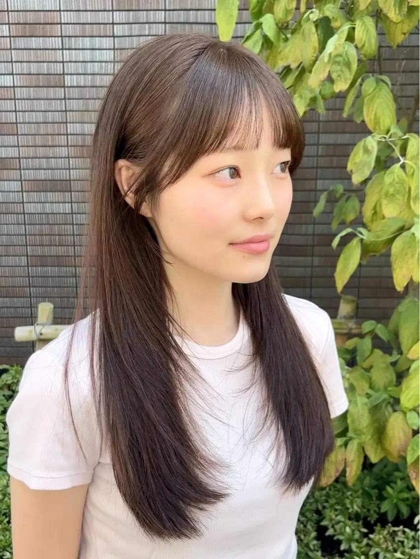 ロング カラー ベージュカラー ブリーチ ダブルカラー グレージュ ハイトーンカラー VIEW EHIME 齋藤  あつきのヘアスタイル