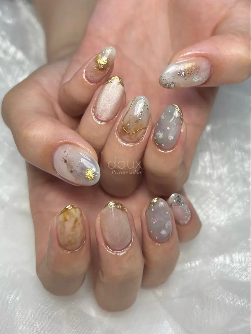 ネイル マグネットネイル ミラーネイル ニュアンスネイル doux. nailのネイルデザイン