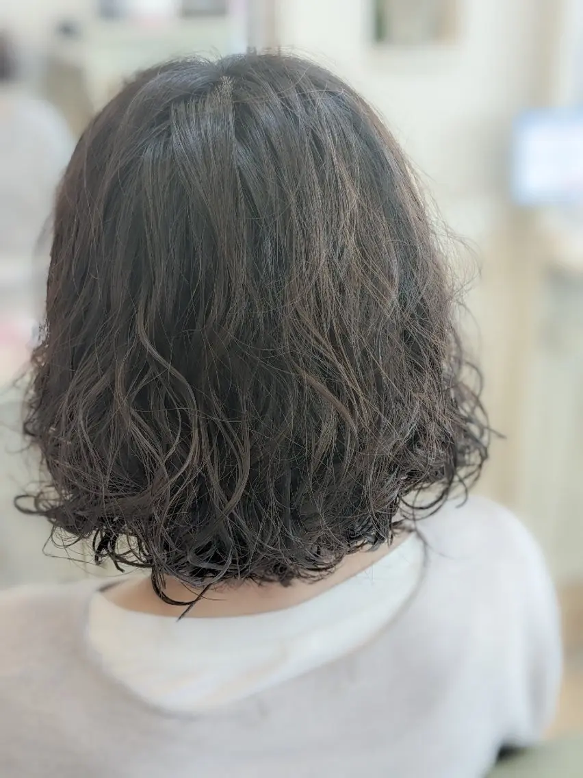 ミディアム パーマ 加藤 彩のヘアスタイル