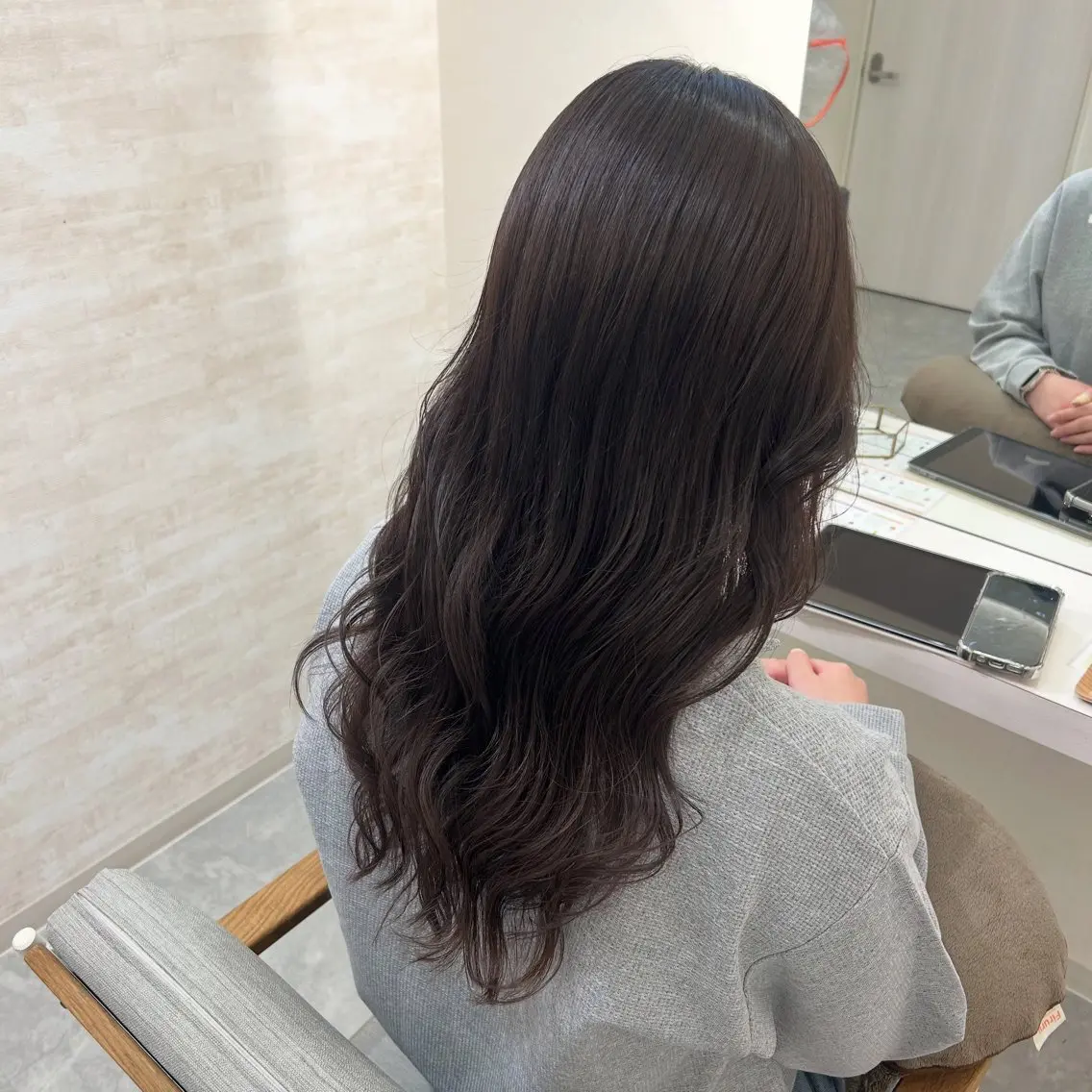 セミロング カラー 透明感カラー ダークグレー ダークグレージュ グレージュ ラベンダーカラー カット ヘアカラー トリートメント 髪質改善&ヘアケア /菊池琉那のヘアスタイル