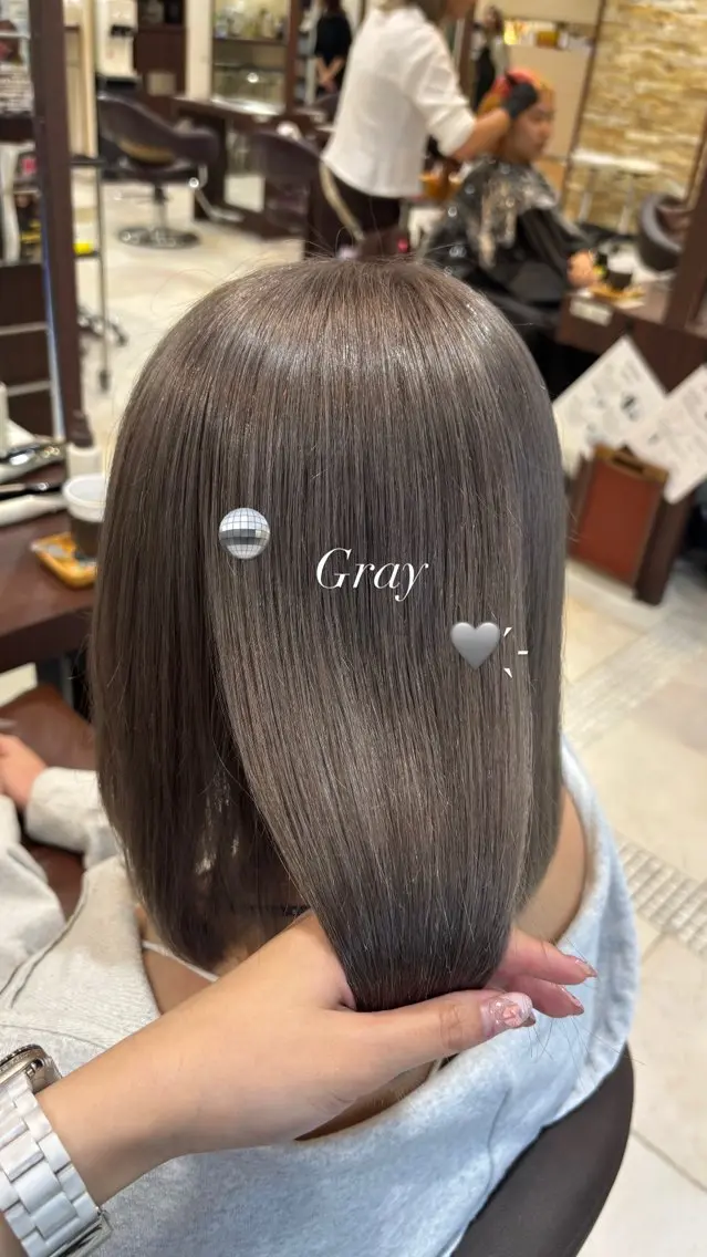 ミディアム ベージュ/ピンク IBUKI🍒のヘアスタイル