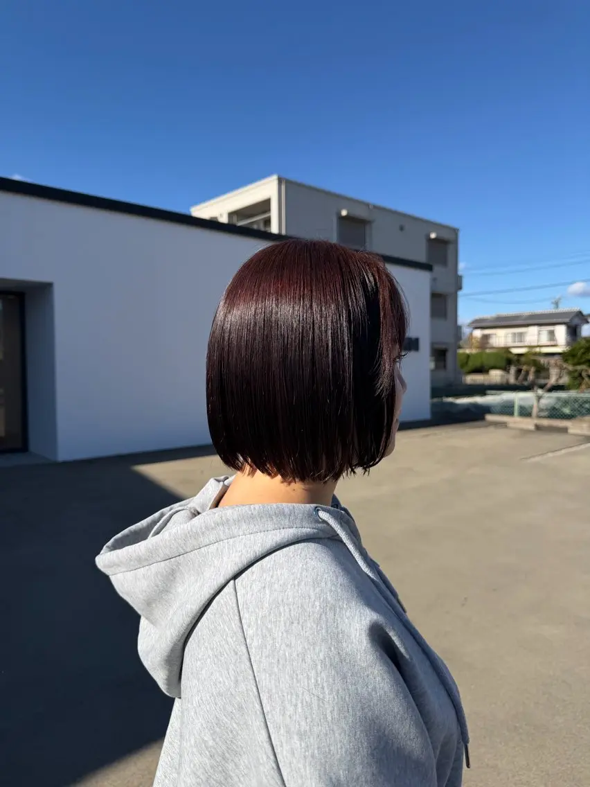 ショート カラー ブリーチ ラベンダーカラー ブリーチなしカラー 萩原 紗妃のヘアスタイル