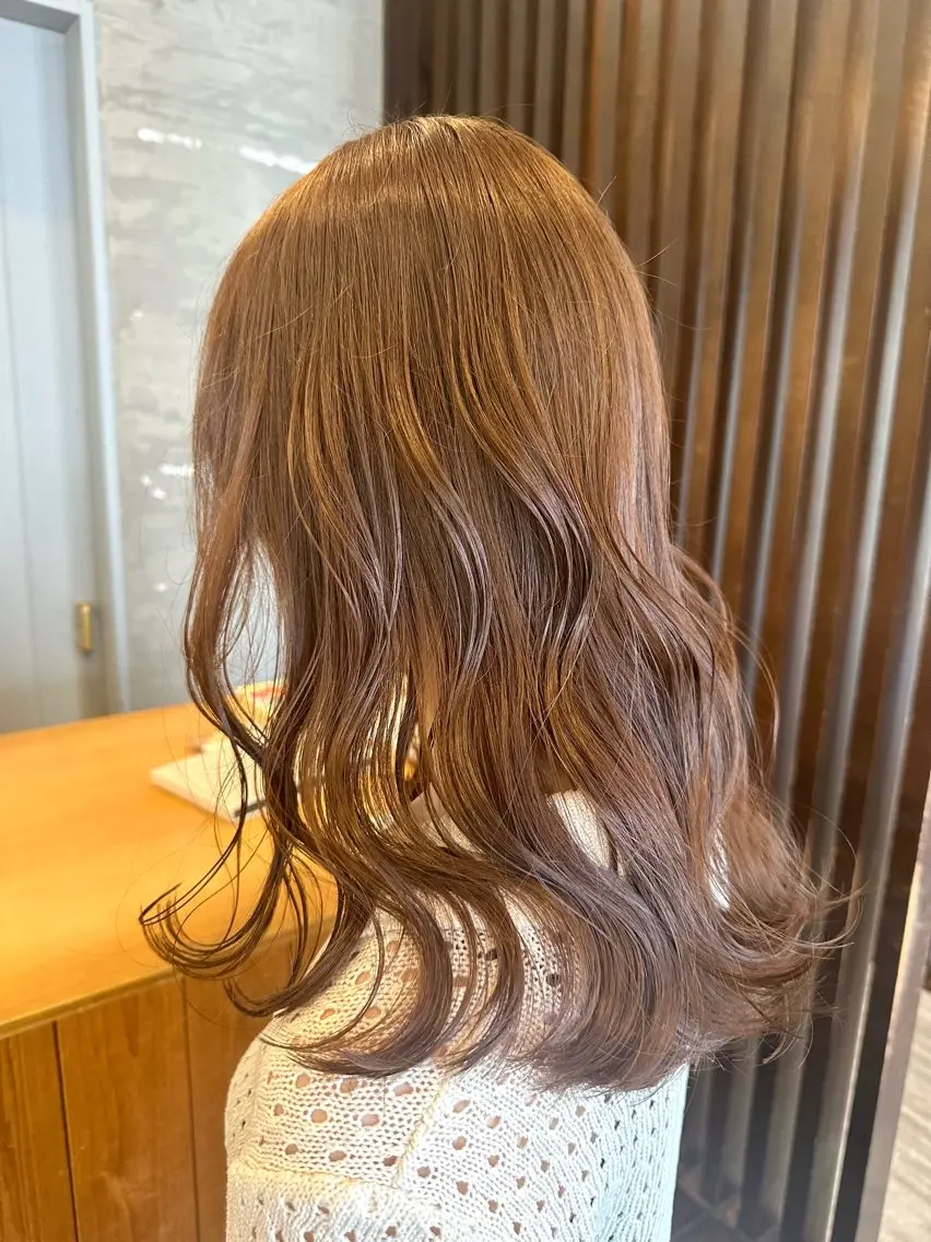 艶髪カラー+トリートメントの写真