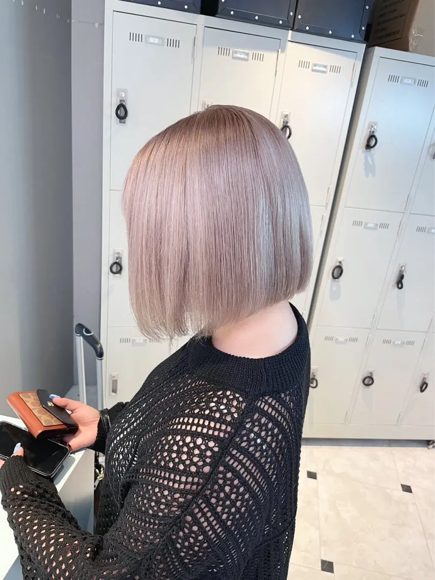 ショート ブリーチ✖️ 縮毛LANDのヘアスタイル