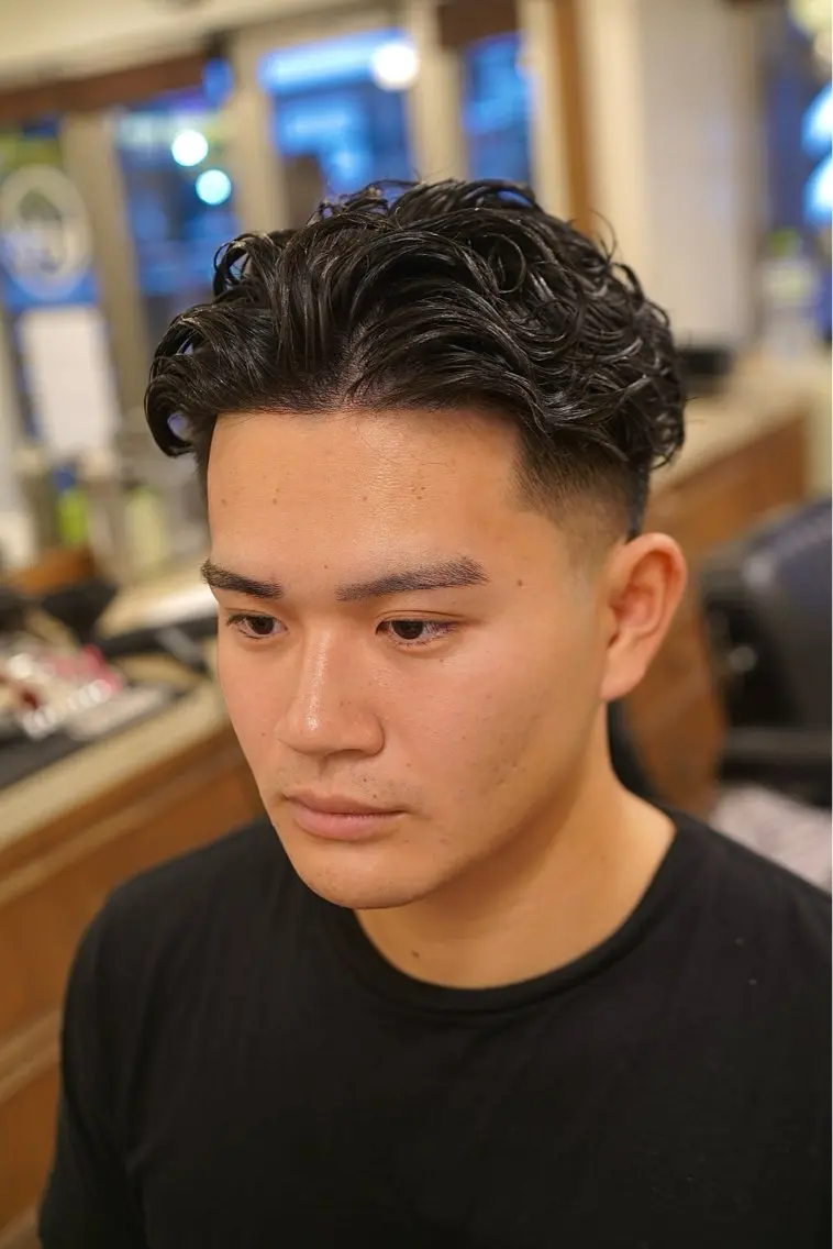 ショート パーマ メンズ フェードカット メンズパーマ カット パーマ 吉祥寺バーバー takumiのヘアスタイル
