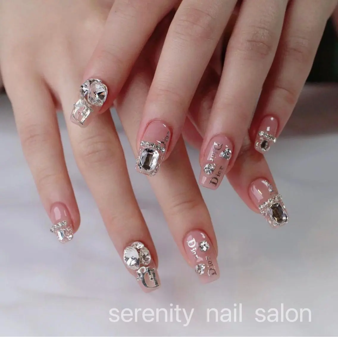 ネイル ハンドネイル ハンドケア ✨Serenity Nail salonのネイルデザイン