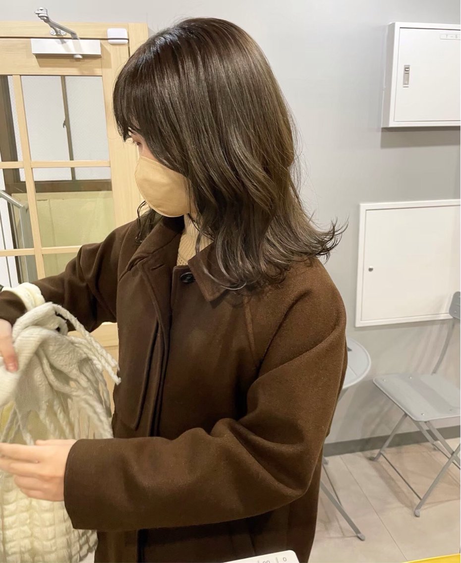 ミディアム カラー attrait 塚口店のヘアスタイル