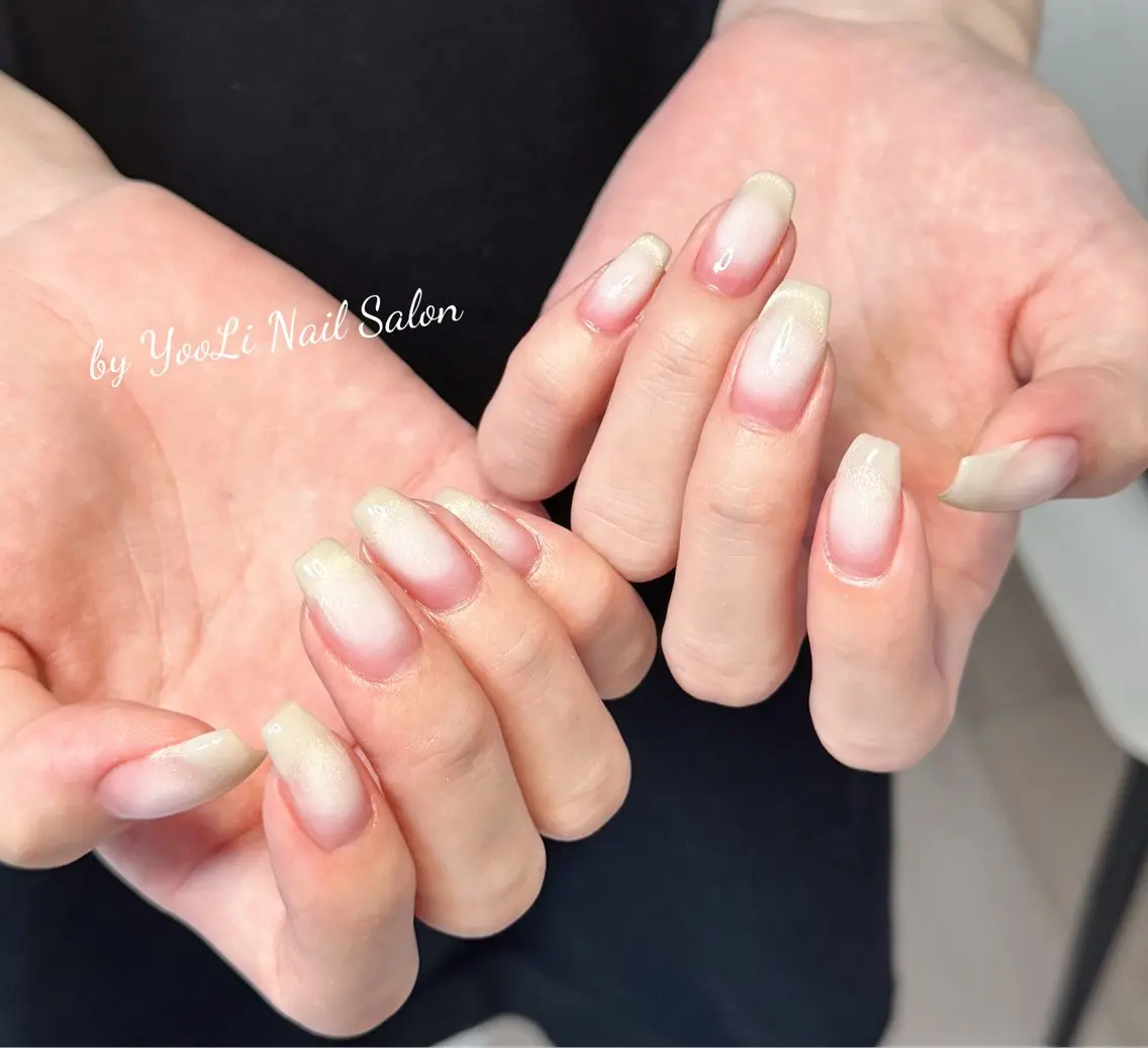 ネイル アートネイル オーロラネイル チークネイル フレンチネイル ガラスフレンチ ハンドネイル 🎀🎀YooLi Nail Salonのネイルデザイン