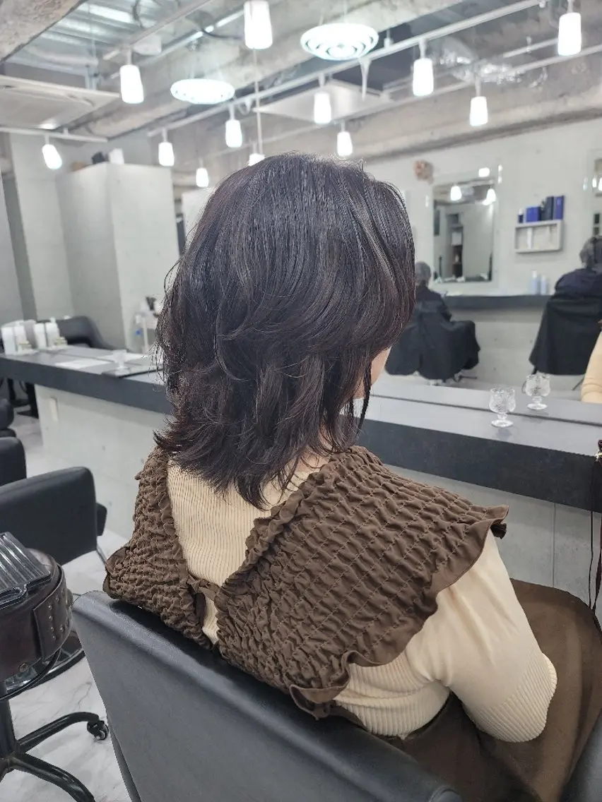 セミロング カラー パーマ ❇️安達 優心❇️ レイヤー/艶髪特化のヘアスタイル