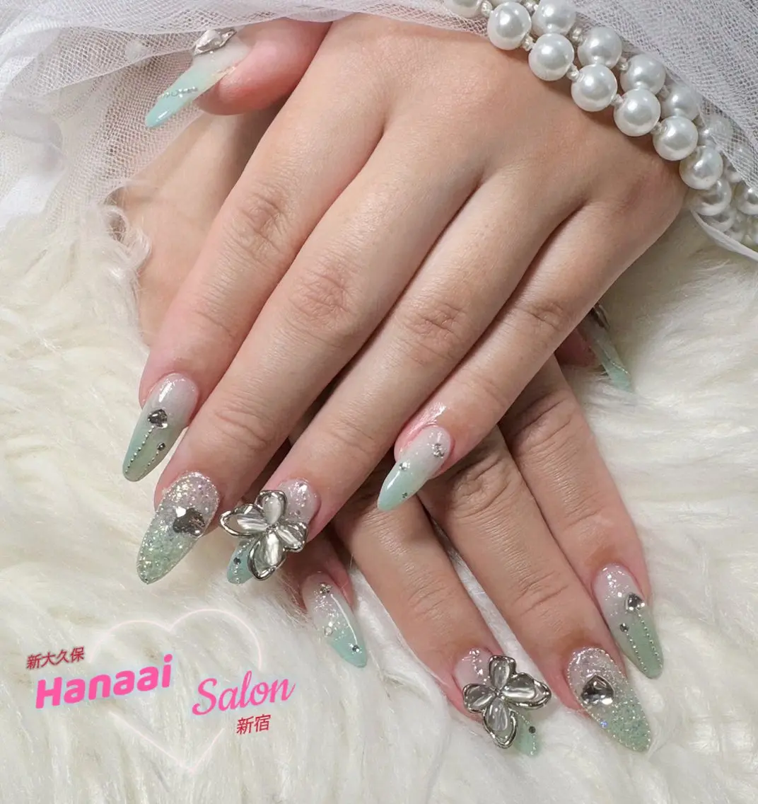 ミディアム ハンドネイル Hanaai salon あまねのネイルデザイン