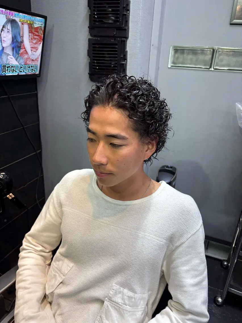 ショート メンズ メンズパーマ カット 中目黒メンズカット 佐藤京介のヘアスタイル