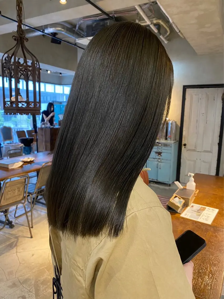 ミディアム ヘアカラー トリートメント 🌺柔らか透明感 カラー🌊MAMIのヘアスタイル