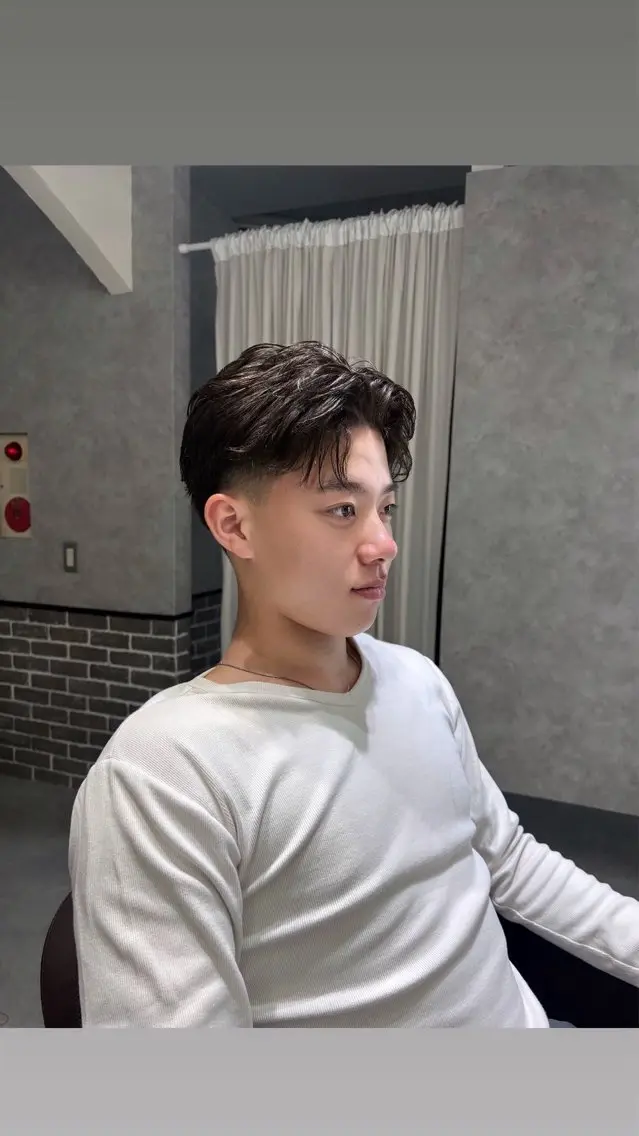 ショート メンズ フェザーパーマ メンズパーマ カット パーマ メンズ特化/髪質改善 圭翔のヘアスタイル